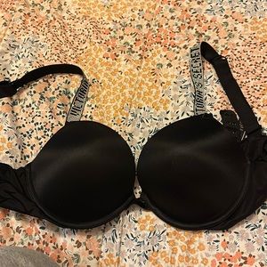 “very sexy” vs push up bra